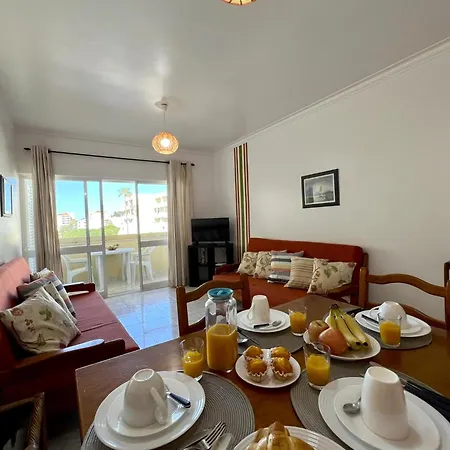 Albufeira Concept 2 With Pool By Homing Gale (Albufeira)