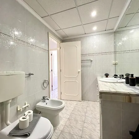 公寓 Albufeira Concept 2 With Pool By Homing Gale (Albufeira)